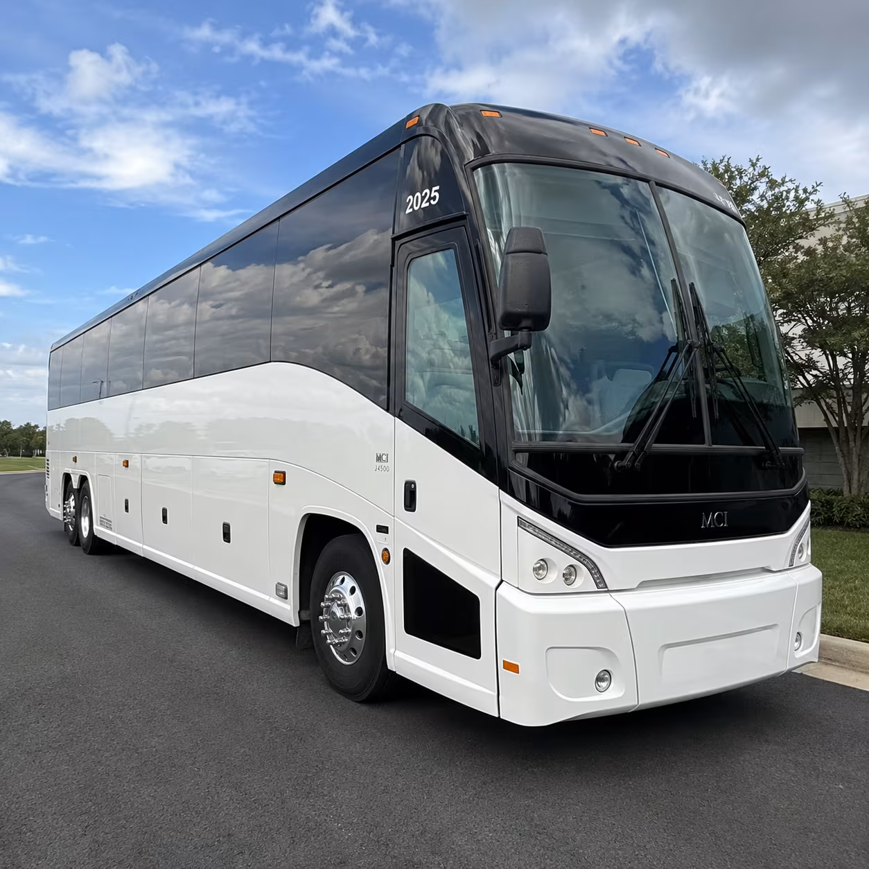 Allen allen airport transportation party bus exterior