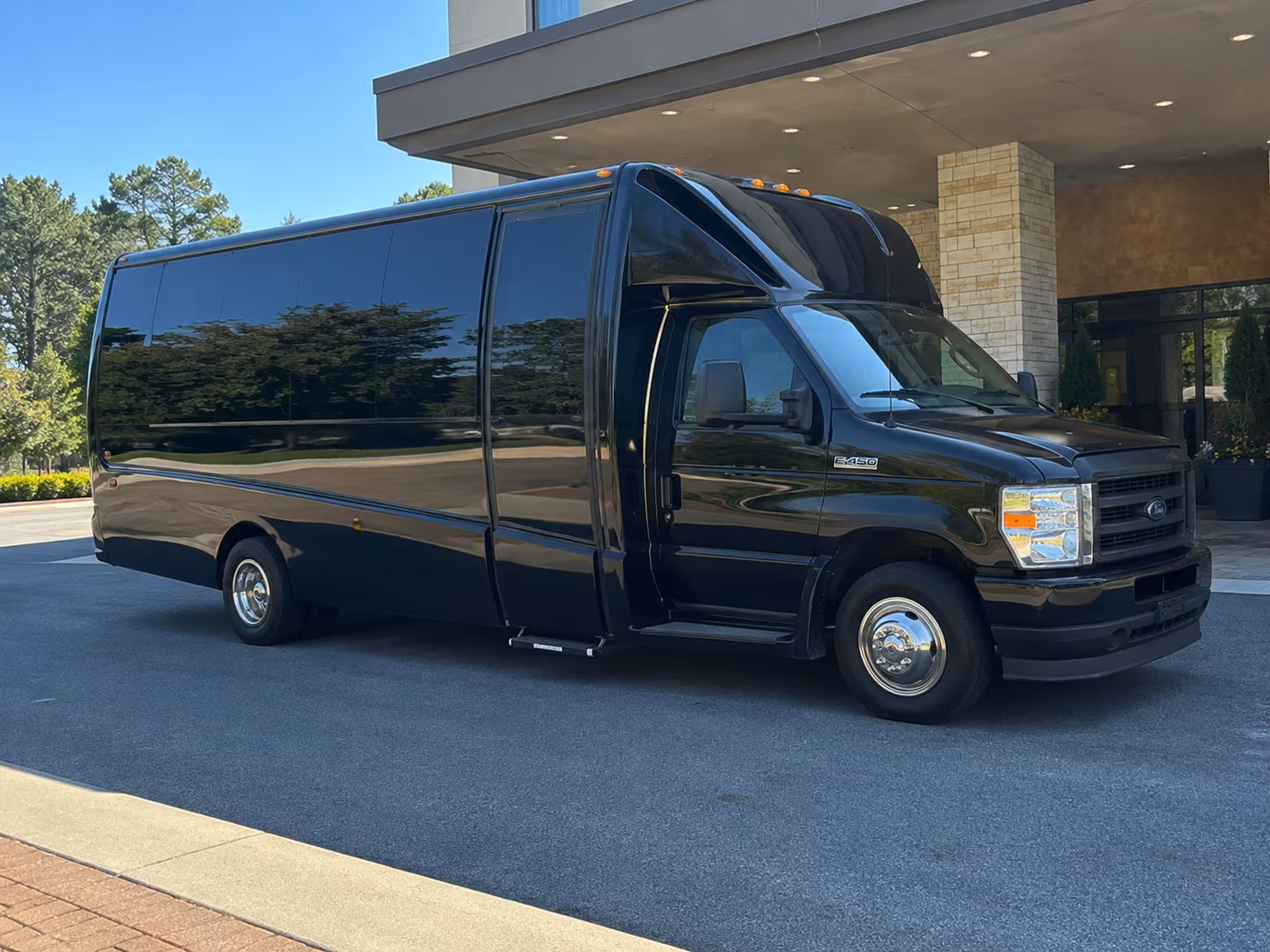 Garland Wedding Transportation & Shuttle Service
